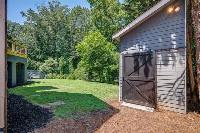 1076 Devine Circle, Brookhaven, GA 30319