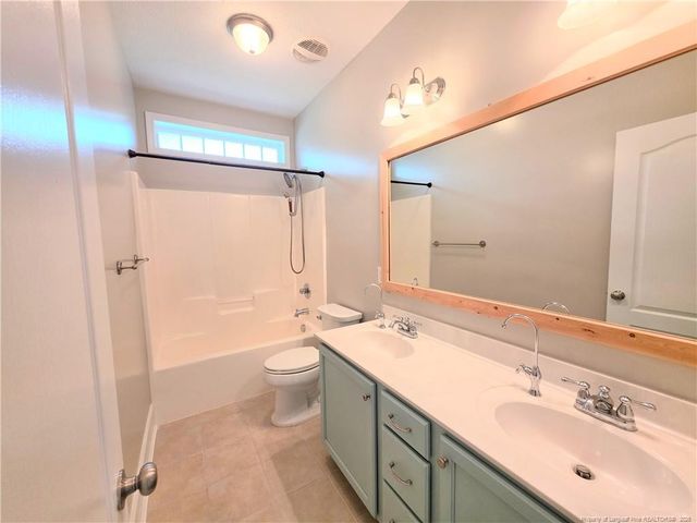 3516 Heartpine Drive, Fayetteville, NC 28306