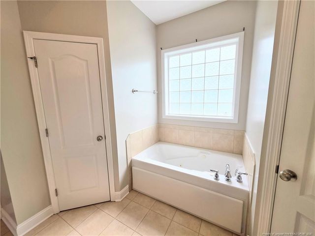3516 Heartpine Drive, Fayetteville, NC 28306