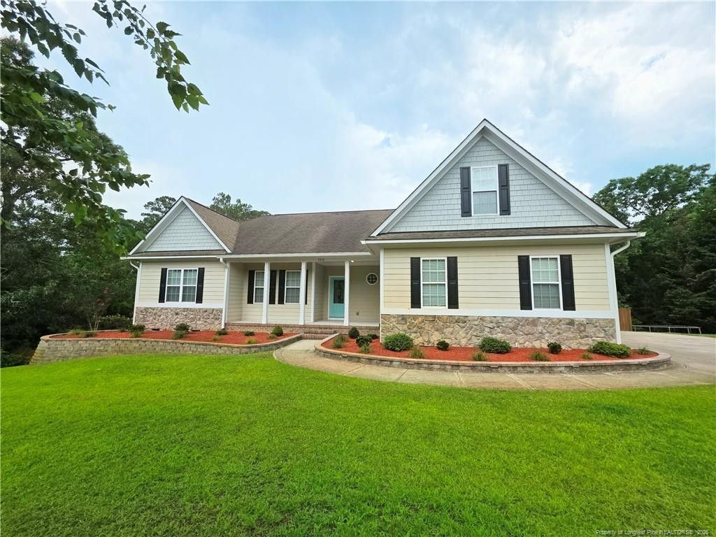 3516 Heartpine Drive, Fayetteville, NC 28306