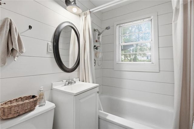 2800 W 78th Street, Prairie Village, KS 66208