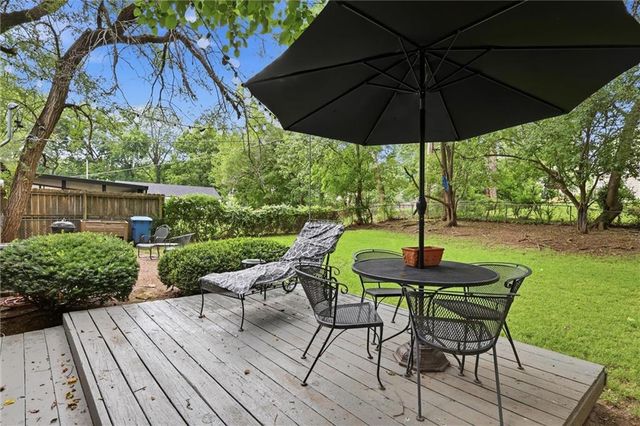2800 W 78th Street, Prairie Village, KS 66208