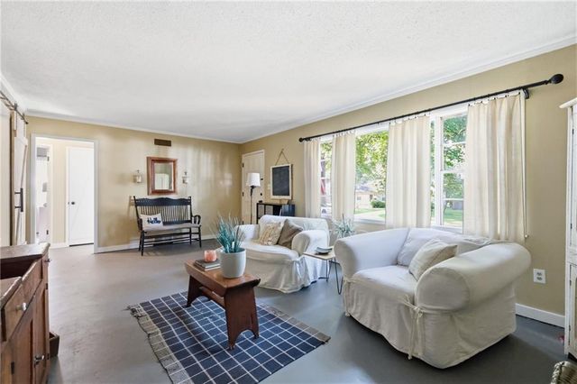 2800 W 78th Street, Prairie Village, KS 66208
