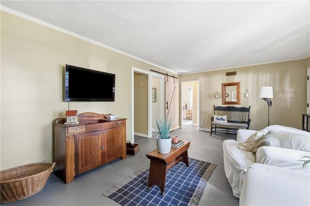 2800 W 78th Street, Prairie Village, KS 66208