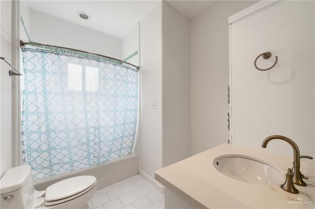 3101 Academy Avenue, Edinburg, TX 78541