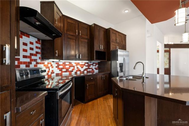 3101 Academy Avenue, Edinburg, TX 78541