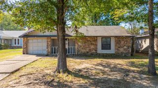 31 kingspark Drive, Maumelle, AR 72113