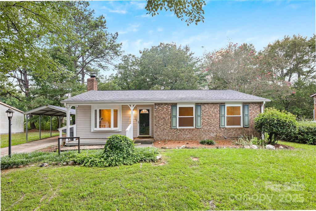 7916 Holly Hill Road, Charlotte, NC 28227