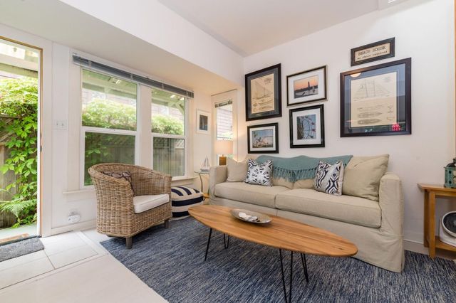 216 Cypress Avenue, Santa Cruz, CA 95062