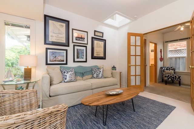 216 Cypress Avenue, Santa Cruz, CA 95062
