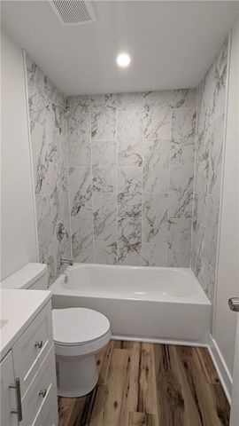 3403 E 62nd Street, Kansas City, MO 64130