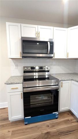 3403 E 62nd Street, Kansas City, MO 64130