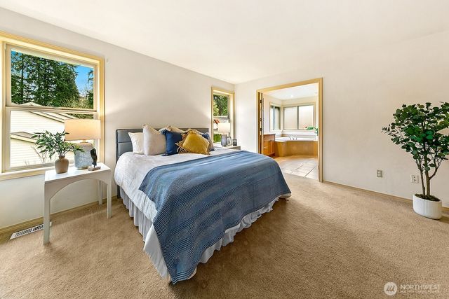 35638 8th Avenue SW, Federal Way, WA 98023