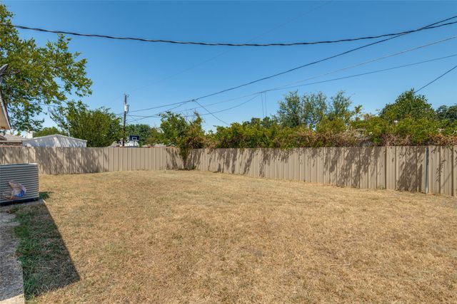 12215 Ortega Street, Dallas, TX 75253