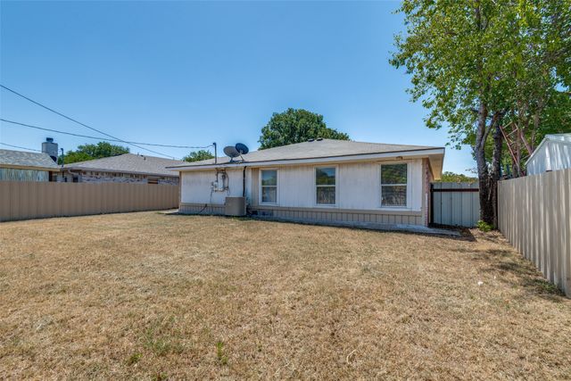 12215 Ortega Street, Dallas, TX 75253