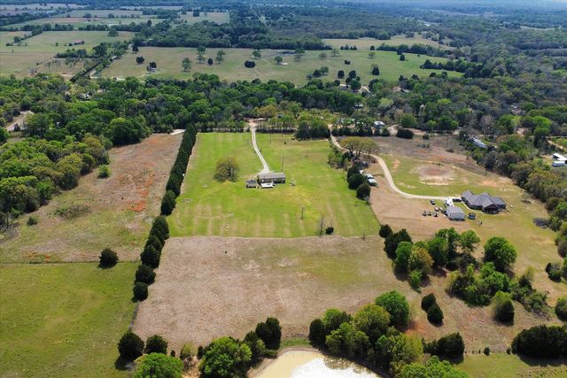 8352 County Road 2404, Tool, TX 75143