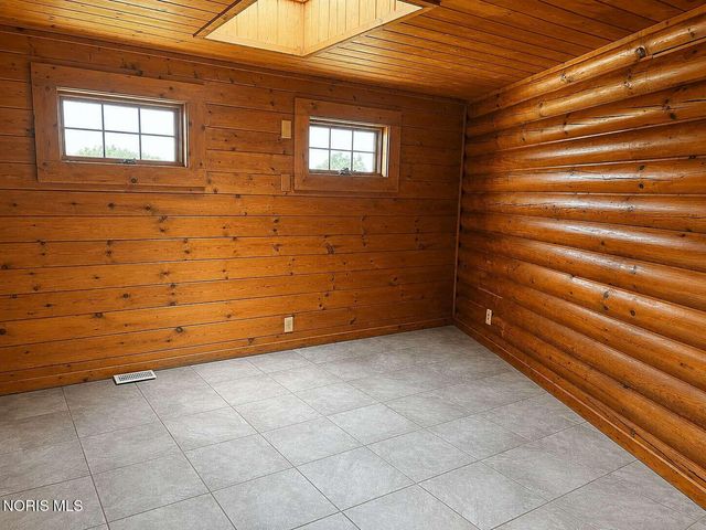 8710 Corduroy Road, Curtice, OH 43412