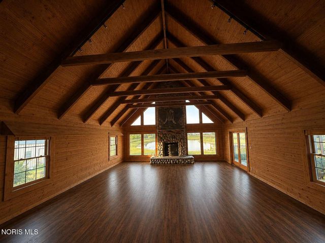 8710 Corduroy Road, Curtice, OH 43412