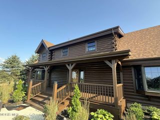 8710 Corduroy Road, Curtice, OH 43412