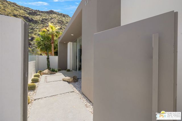 979 Las Palmas Estates Drive, Palm Springs, CA 92262