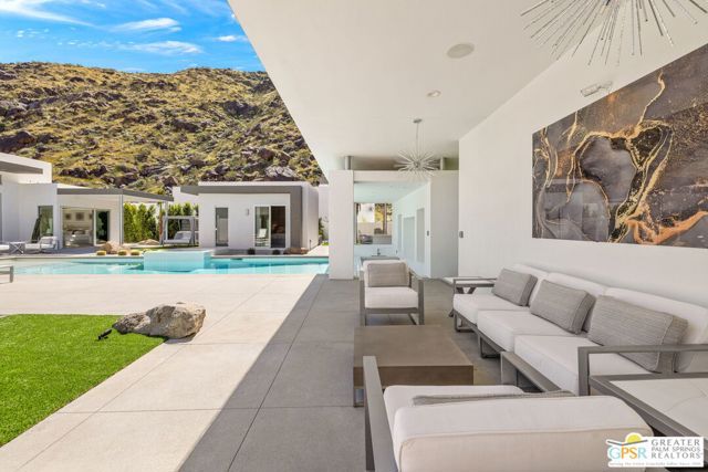 979 Las Palmas Estates Drive, Palm Springs, CA 92262