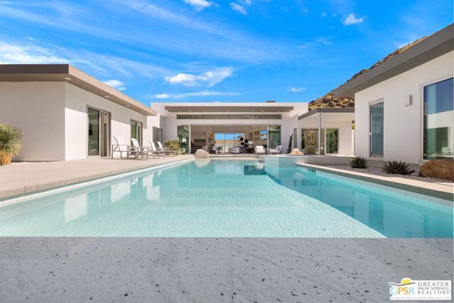 979 Las Palmas Estates Drive, Palm Springs, CA 92262