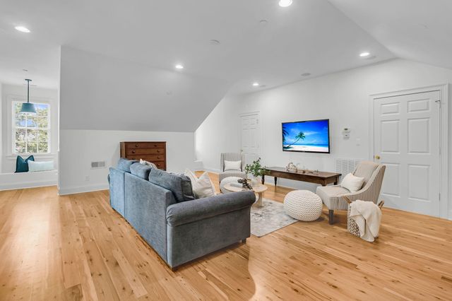 1 Lafar Street, Daniel Island, SC 29492