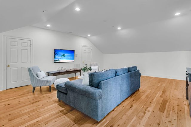 1 Lafar Street, Daniel Island, SC 29492