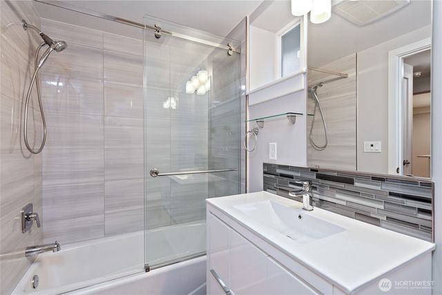 808 NW Market Street, Seattle, WA 98107