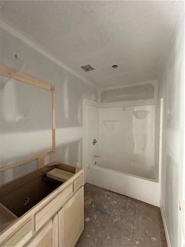 7040 NW Yulich Court, Parkville, MO 64152