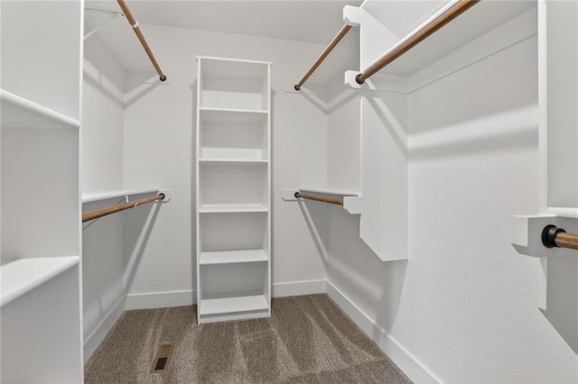 7040 NW Yulich Court, Parkville, MO 64152