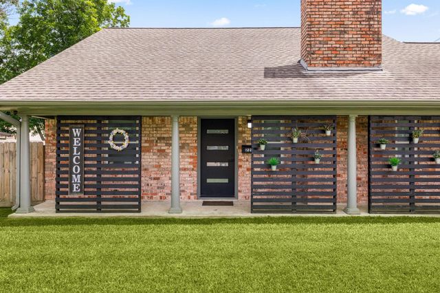 222 W Vaughn Lane, Deer Park, TX 77536