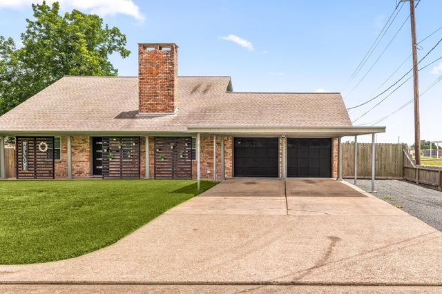 222 W Vaughn Lane, Deer Park, TX 77536