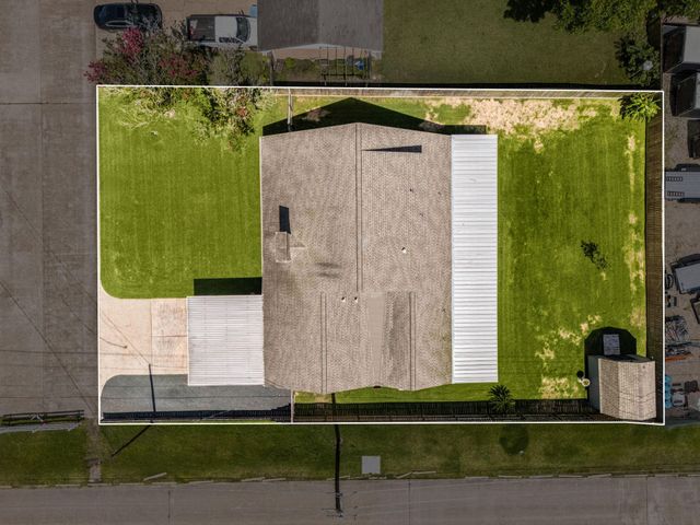 222 W Vaughn Lane, Deer Park, TX 77536