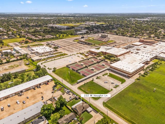 222 W Vaughn Lane, Deer Park, TX 77536