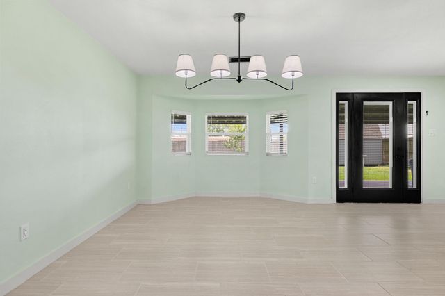 222 W Vaughn Lane, Deer Park, TX 77536