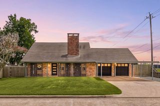 222 W Vaughn Lane, Deer Park, TX 77536