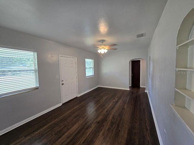 550 AVE E SE, Winter Haven, FL 33880