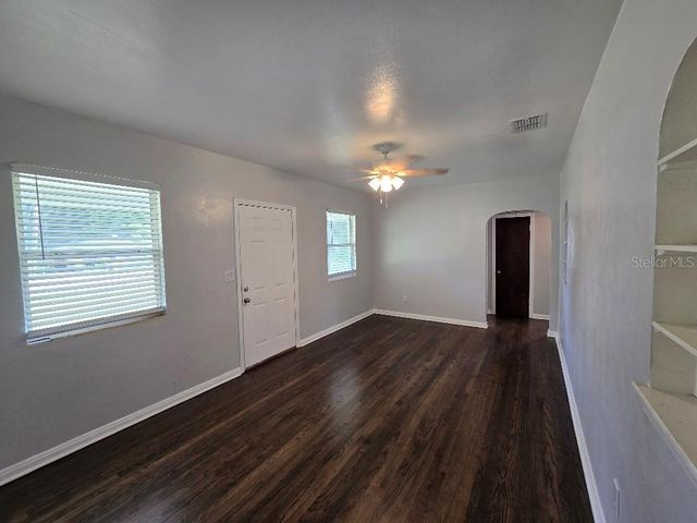 550 AVE E SE, Winter Haven, FL 33880