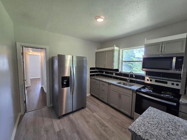 550 AVE E SE, Winter Haven, FL 33880