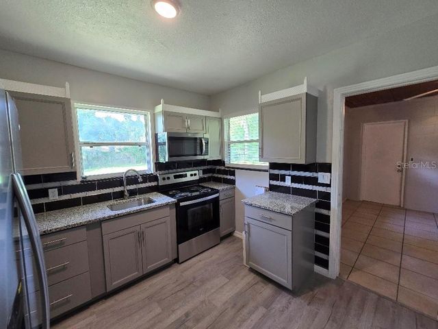 550 AVE E SE, Winter Haven, FL 33880