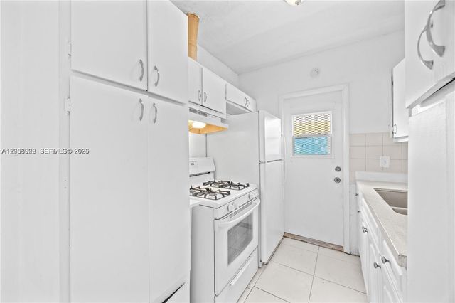 2072 NE 169th Street 2, North Miami Beach, FL 33162
