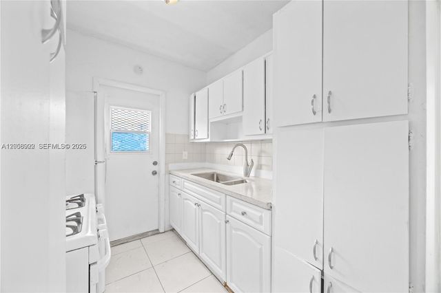 2072 NE 169th Street 2, North Miami Beach, FL 33162