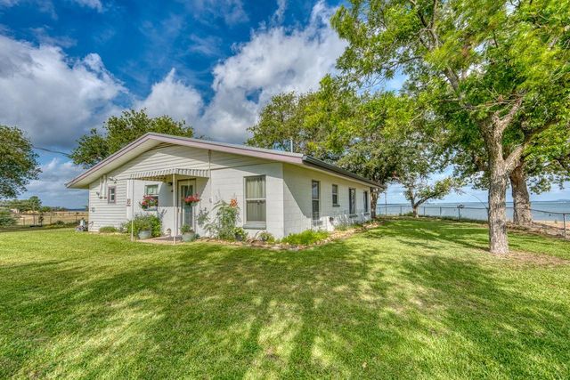 106 Chuckwagon, Burnet, TX 78611