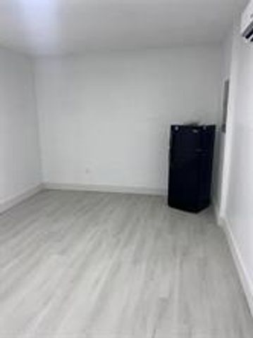 1136 NW 5th Court, Fort Lauderdale, FL 33311