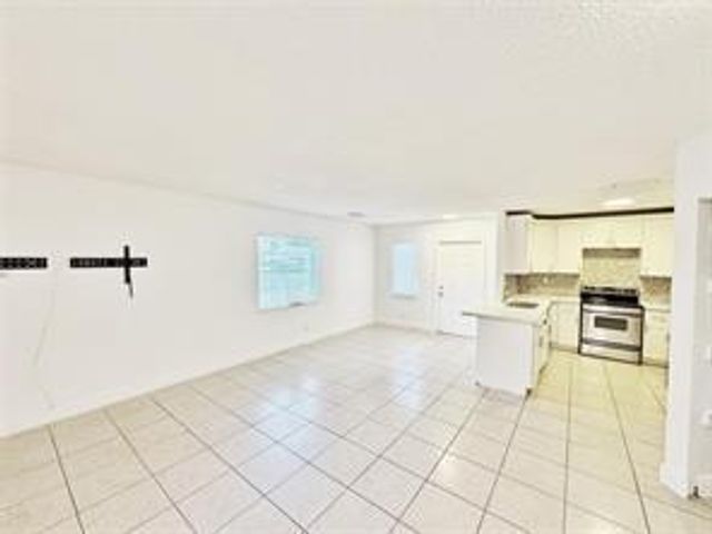 1136 NW 5th Court, Fort Lauderdale, FL 33311