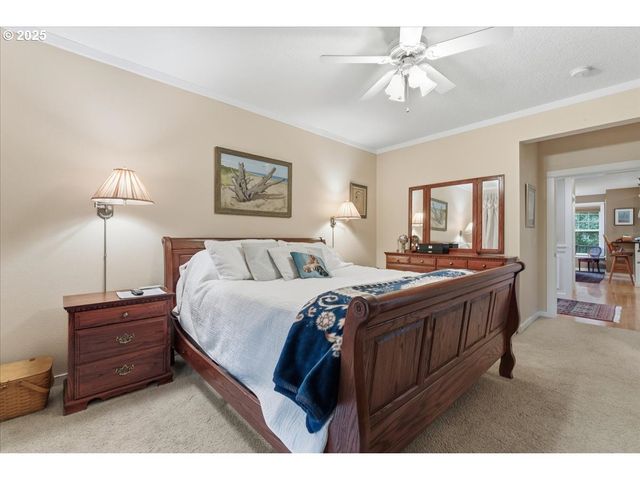 25545 KATHERINE Ct, West Linn, OR 97068