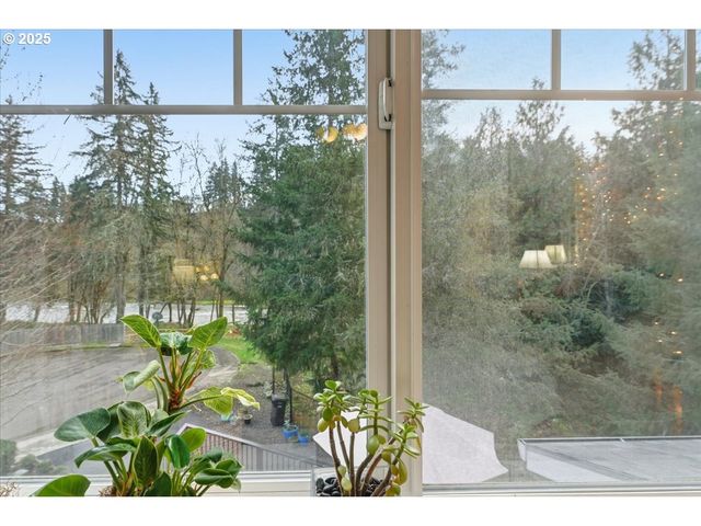 25545 KATHERINE Ct, West Linn, OR 97068