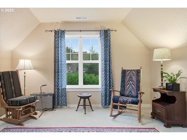 25545 KATHERINE Ct, West Linn, OR 97068