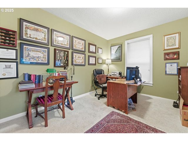 25545 KATHERINE Ct, West Linn, OR 97068